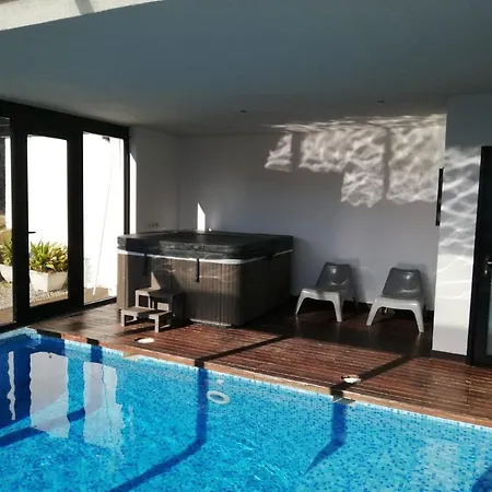 Casa Ceca De La Playa Y Barcelona, Con Piscina Climatizada Y Jacuzzi Holiday home Vallromanes